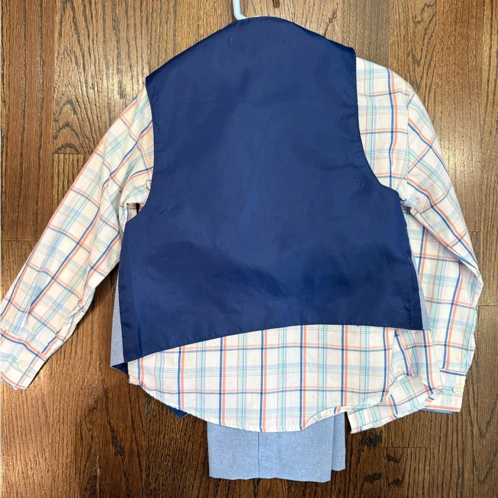 IZOD Vest, Shirt, Pants & Tie Set